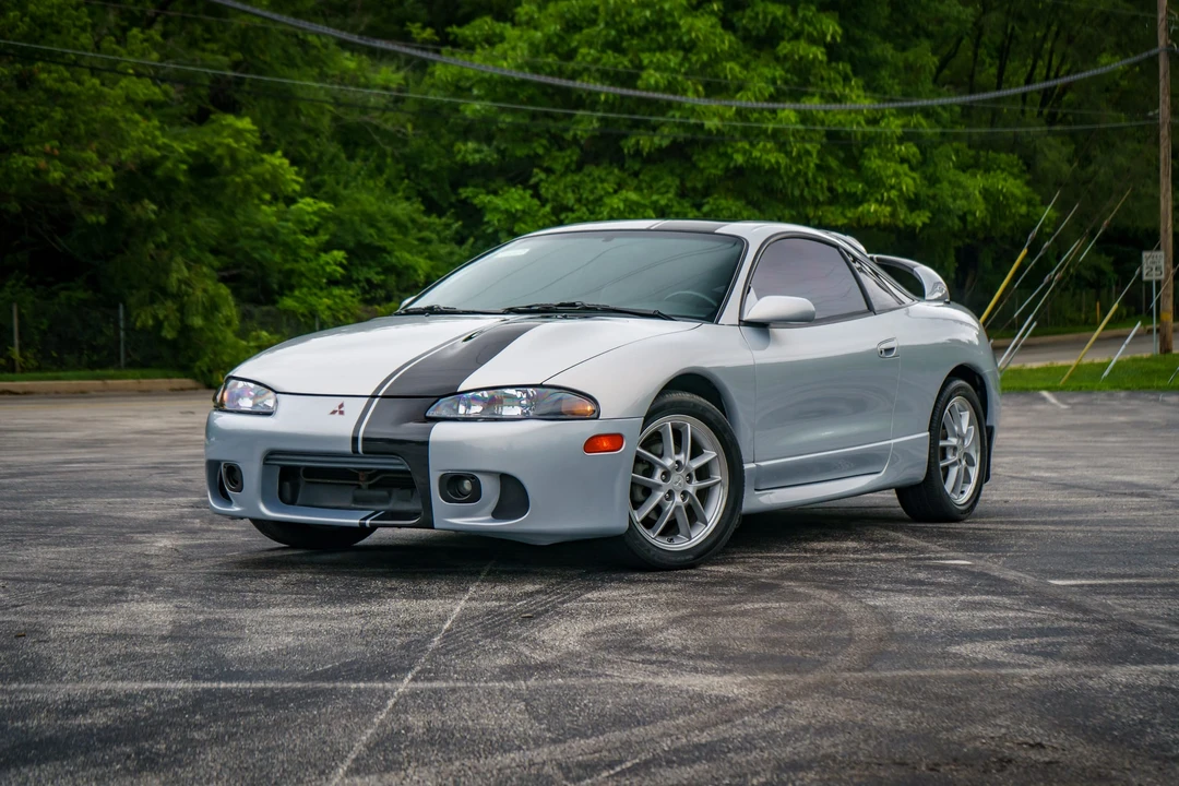 1998 Mitsubishi Eclipse 2nd Gen - Image 2 of 31