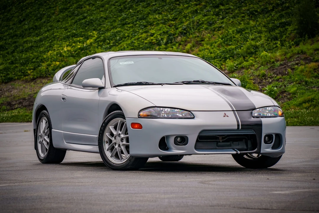 1998 Mitsubishi Eclipse 2nd Gen - Image 13 of 31