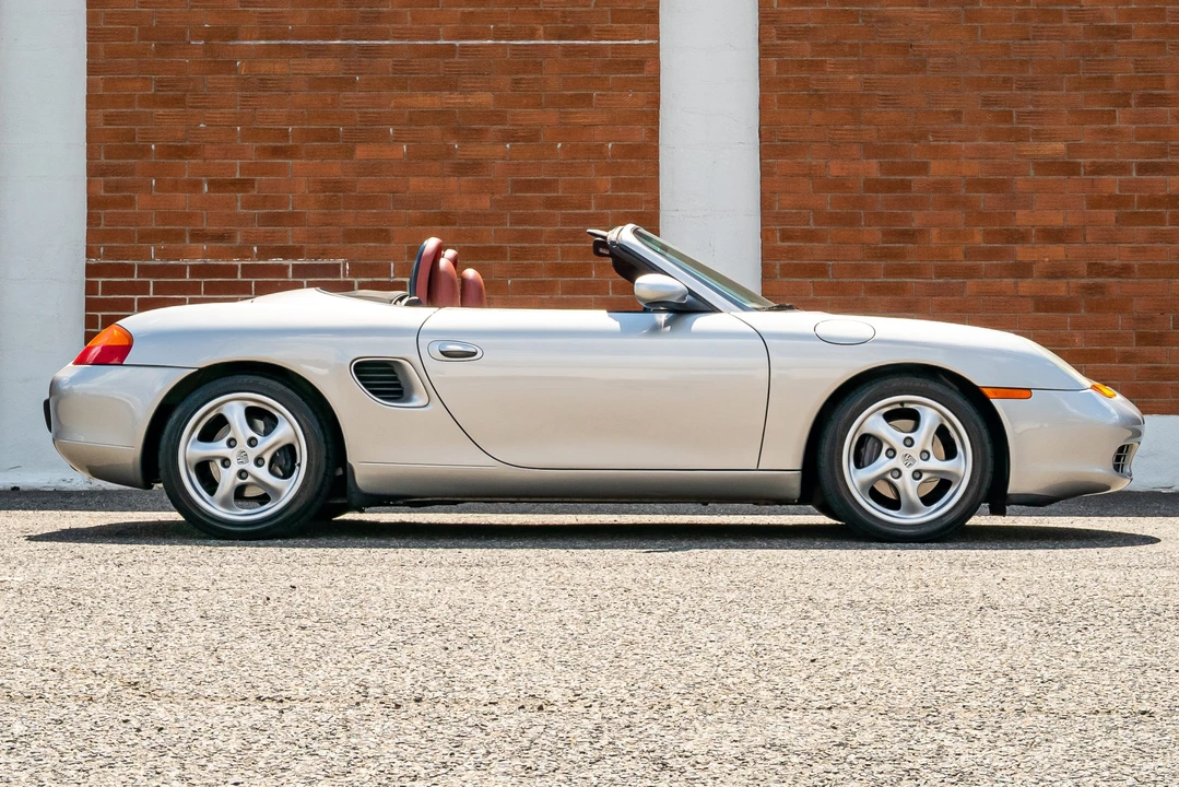 1998 Porsche 986 Boxster - Image 28 of 31