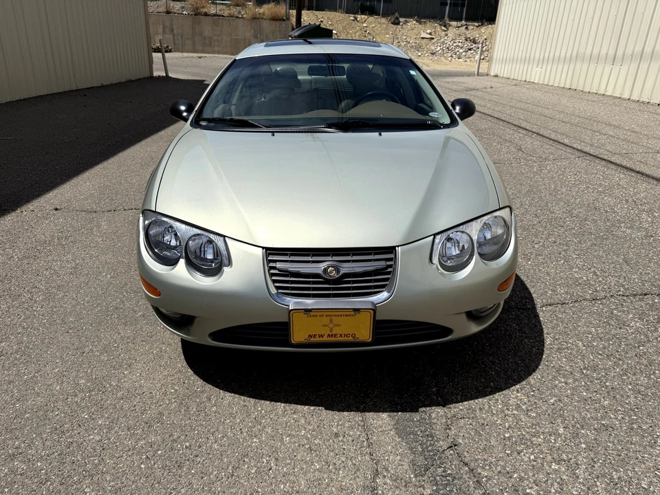 1999 Chrysler 300 - Image 4 of 31
