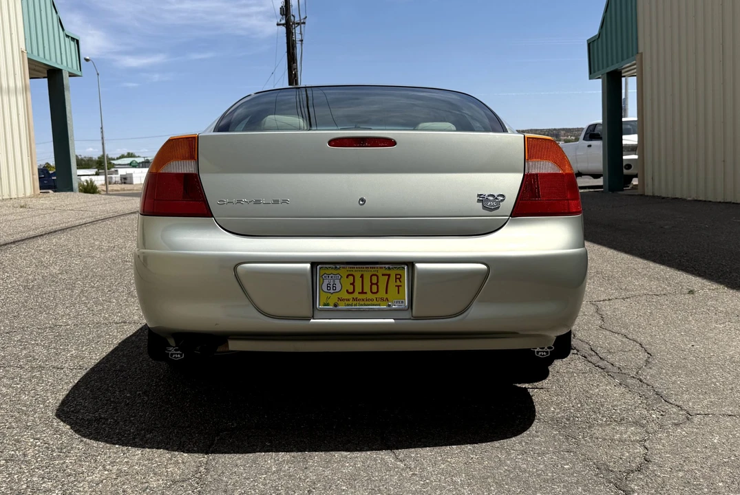 1999 Chrysler 300 - Image 13 of 31
