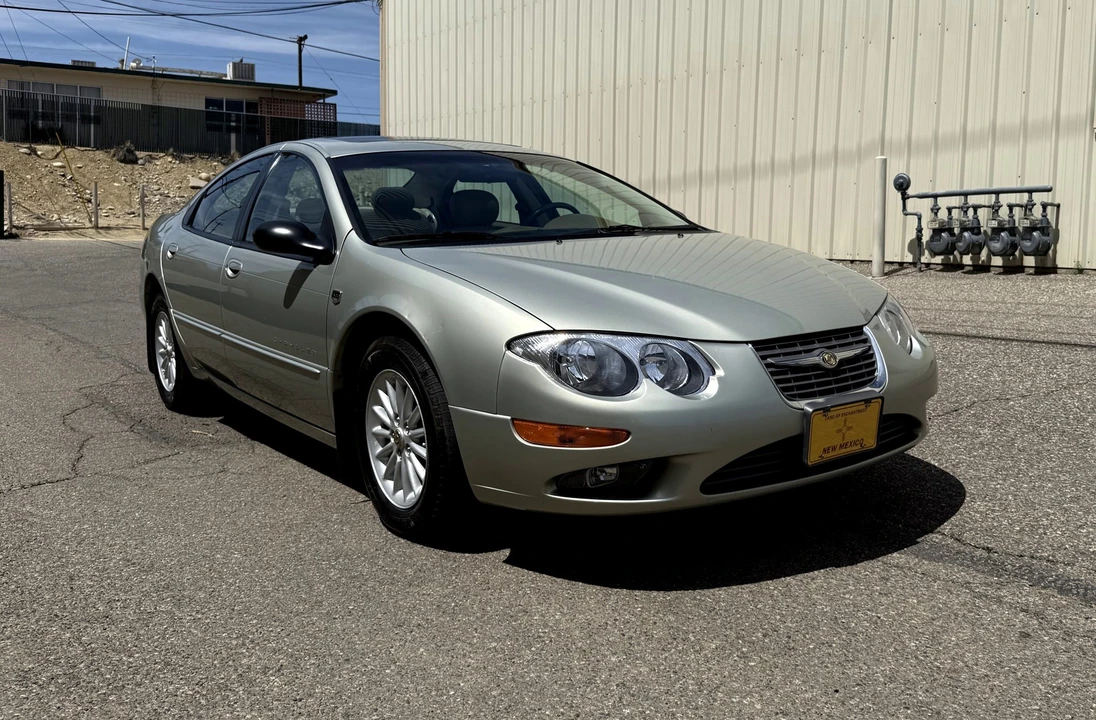 1999 Chrysler 300 - Image 3 of 31