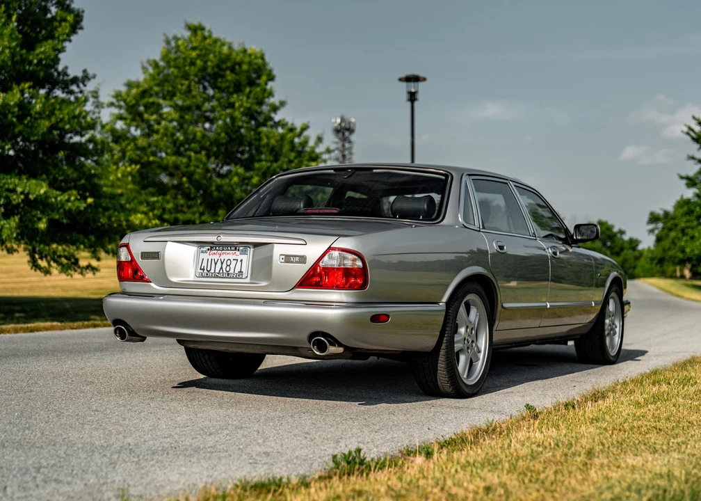 1999 Jaguar X308 XJR - Image 27 of 31