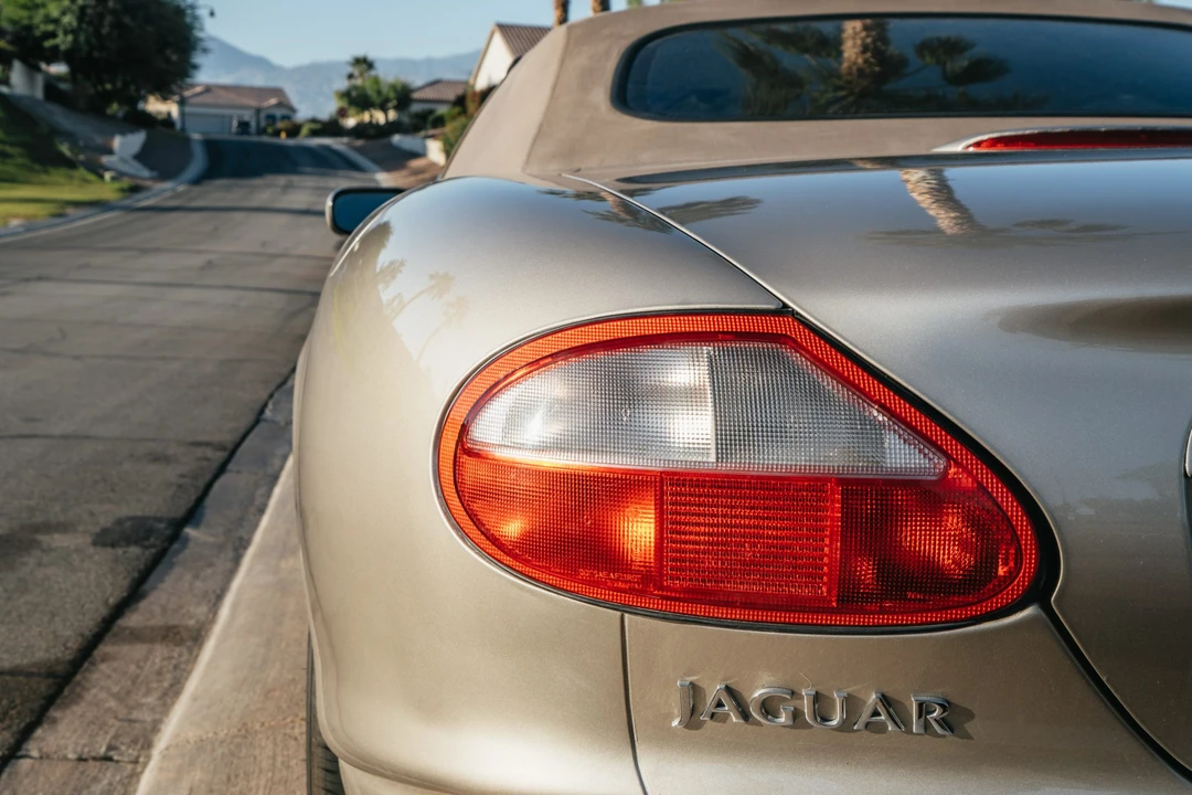 1999 Jaguar X100 XK8 - Image 25 of 31