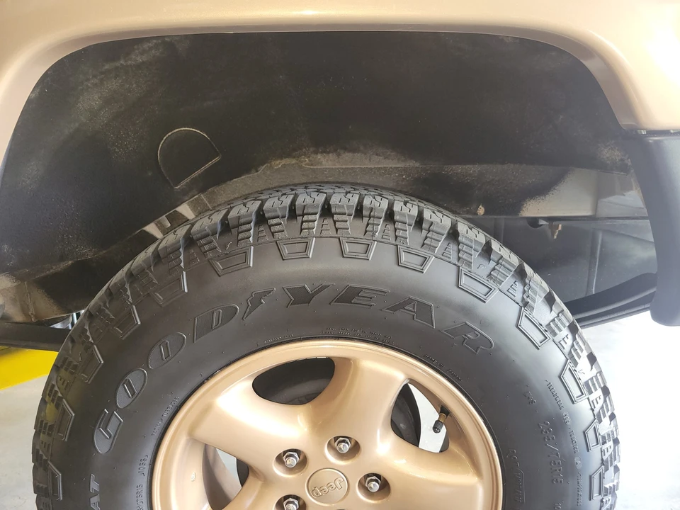 1999 Jeep XJ Cherokee - Image 18 of 31