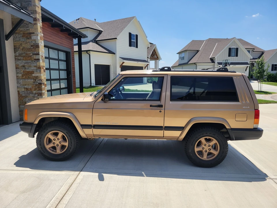 1999 Jeep XJ Cherokee - Image 3 of 31