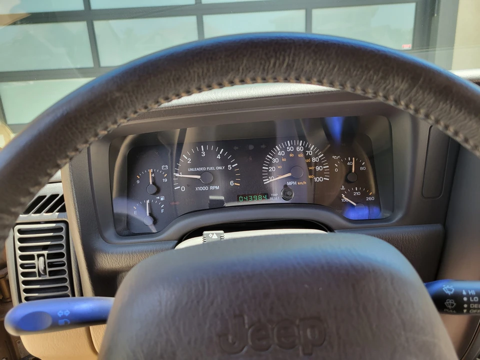 1999 Jeep XJ Cherokee - Image 28 of 31