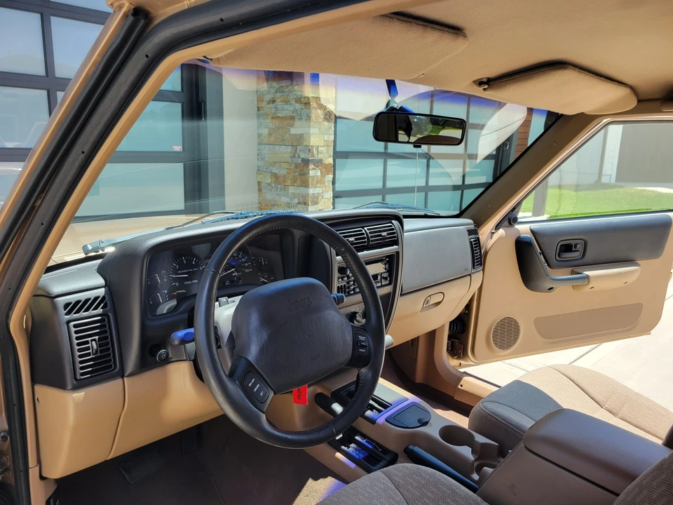 1999 Jeep XJ Cherokee - Image 27 of 31
