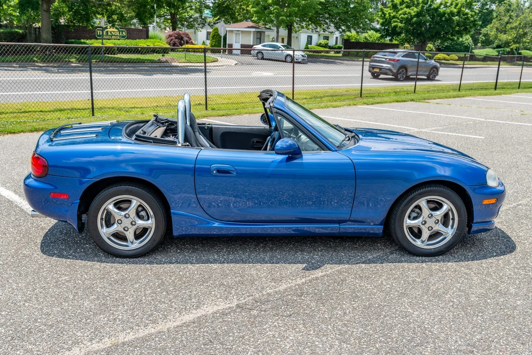 1999 Mazda NB MX-5 Miata - Image 13 of 31