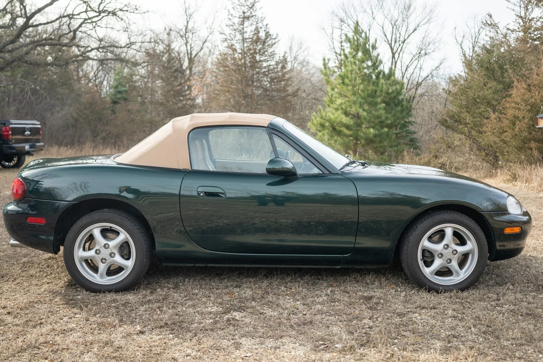 1999 Mazda NB MX-5 Miata - Image 4 of 31