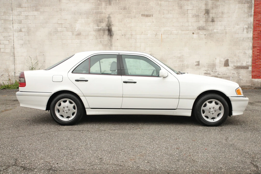 1999 Mercedes-Benz W202 C-Class - Image 14 of 31
