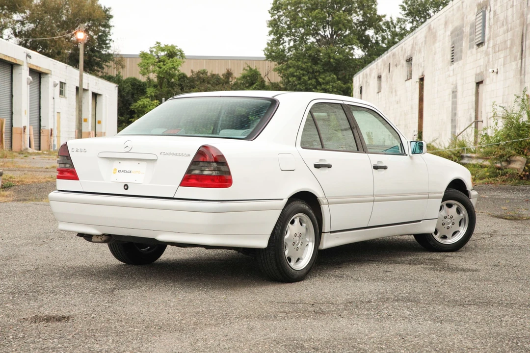 1999 Mercedes-Benz W202 C-Class - Image 12 of 31