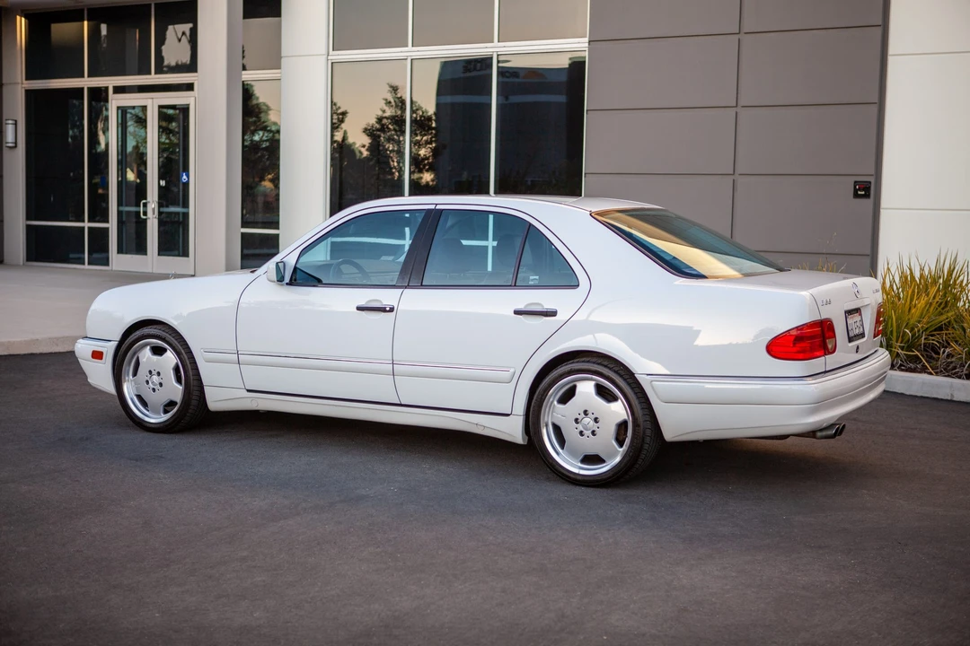 1999 Mercedes-Benz W210 E 36 & E 50 & E 55 & E 60 AMG - Image 28 of 31