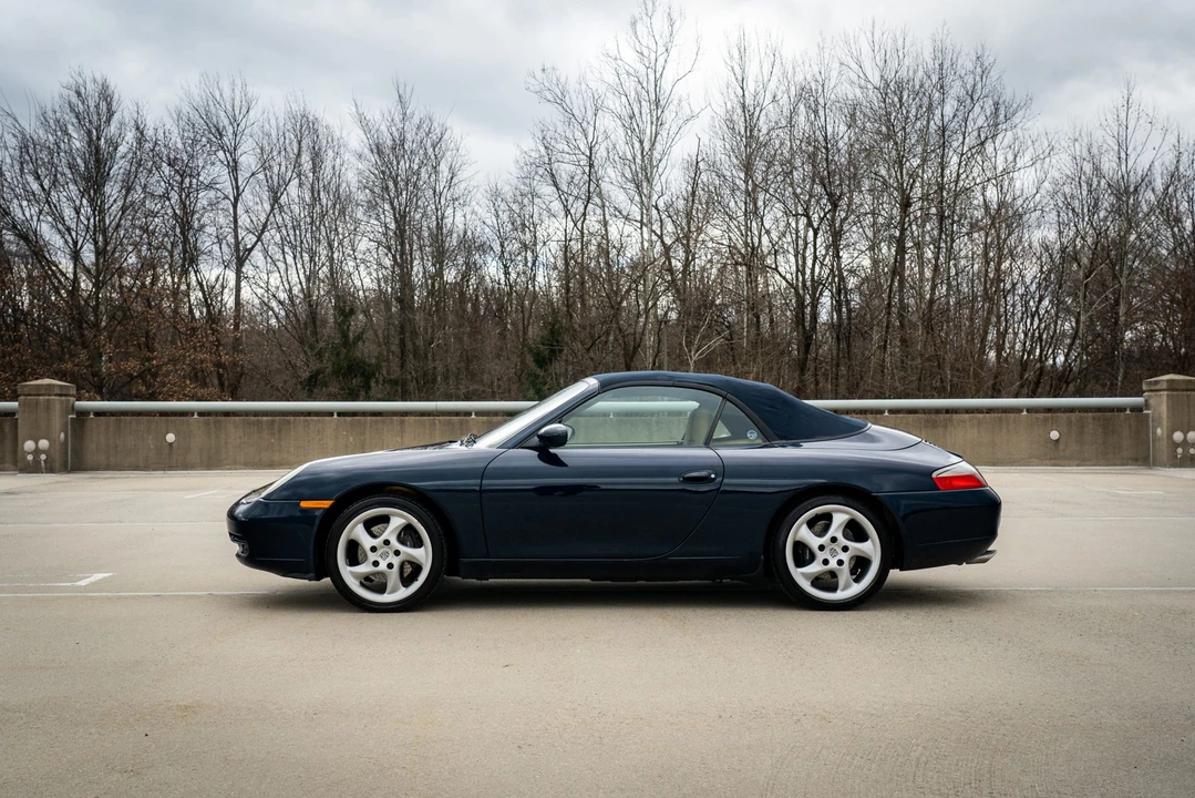 1999 Porsche 996 Carrera - Image 30 of 31