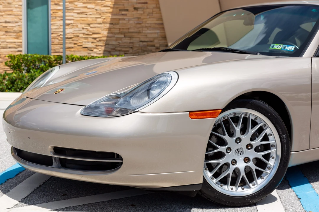 1999 Porsche 996 Carrera - Image 24 of 31