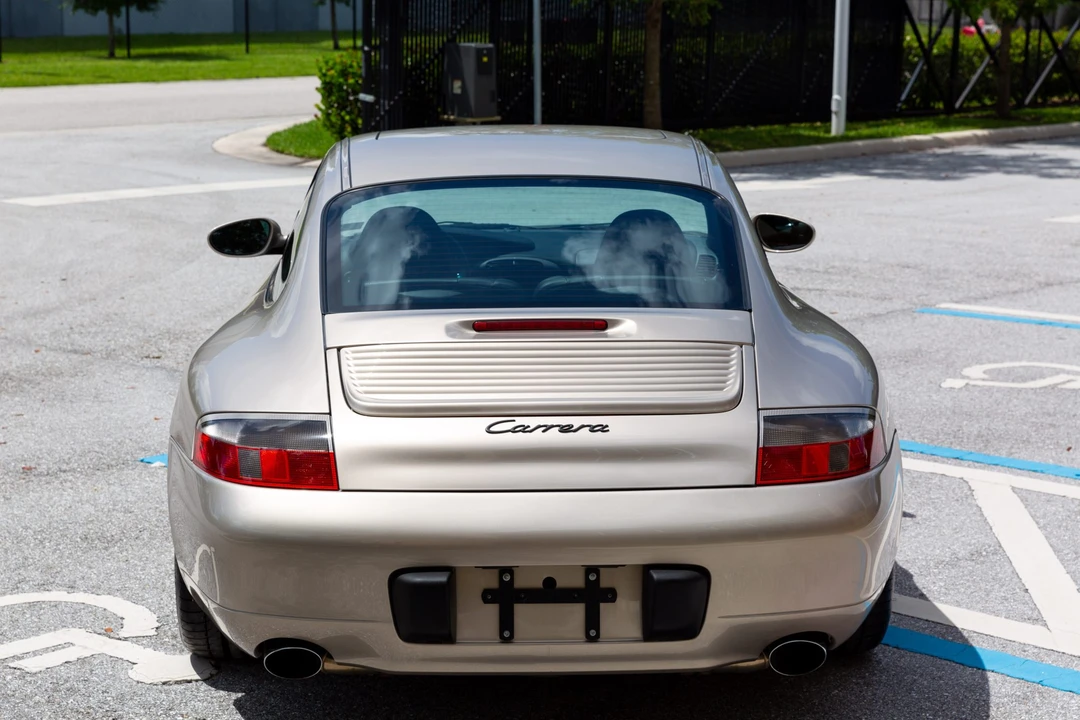 1999 Porsche 996 Carrera - Image 21 of 31