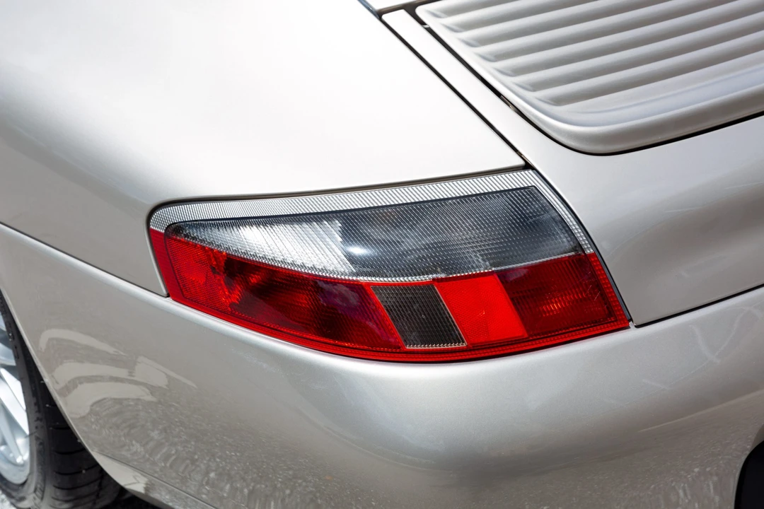 1999 Porsche 996 Carrera - Image 25 of 31