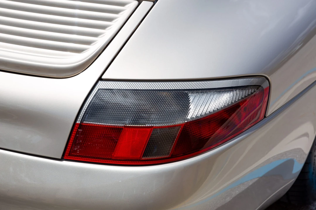 1999 Porsche 996 Carrera - Image 26 of 31