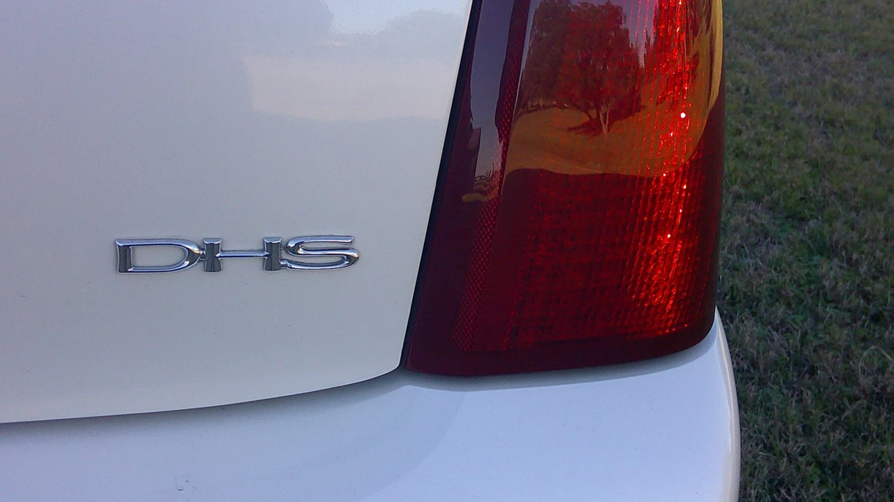 2000 Cadillac DeVille 8th Gen - Image 11 of 31