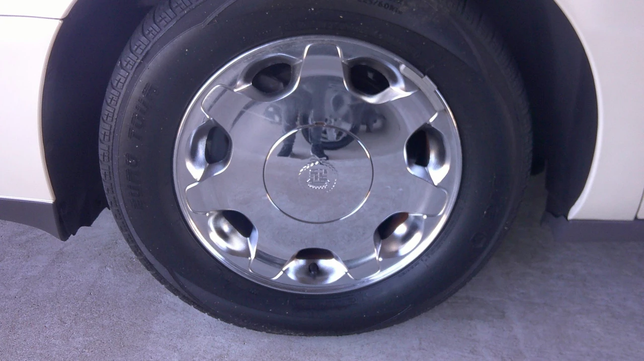 2000 Cadillac DeVille 8th Gen - Image 13 of 31