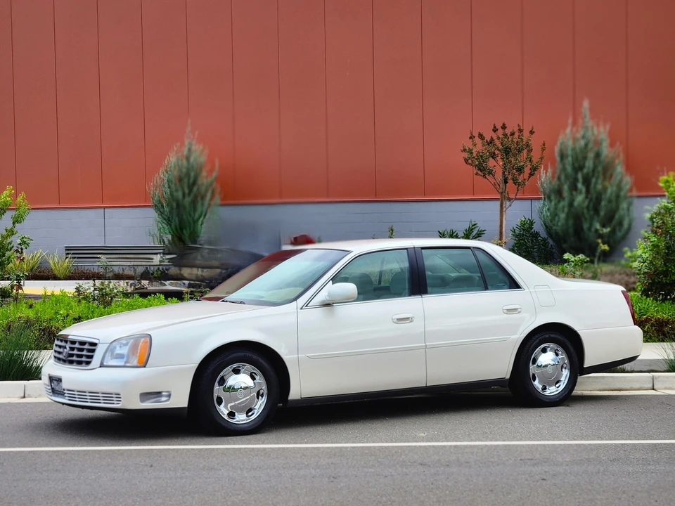 2000 Cadillac DeVille 8th Gen - Image 8 of 31