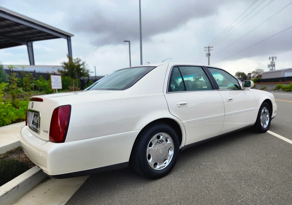 2000 Cadillac DeVille 8th Gen - Image 20 of 31
