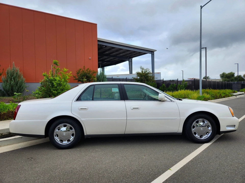 2000 Cadillac DeVille 8th Gen - Image 22 of 31