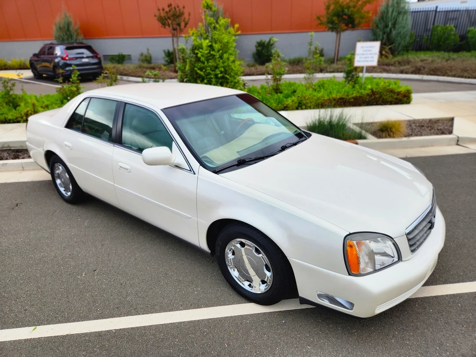 2000 Cadillac DeVille 8th Gen - Image 24 of 31