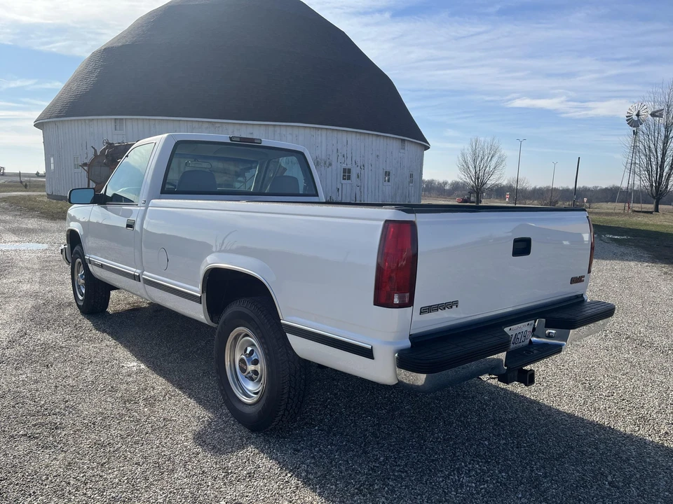 2000 GMC Sierra Heavy Duty 2nd Gen - Image 9 of 31