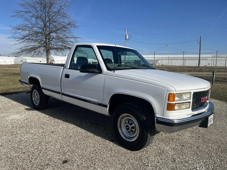2000 GMC Sierra Heavy Duty 2nd Gen - Image 18 of 31