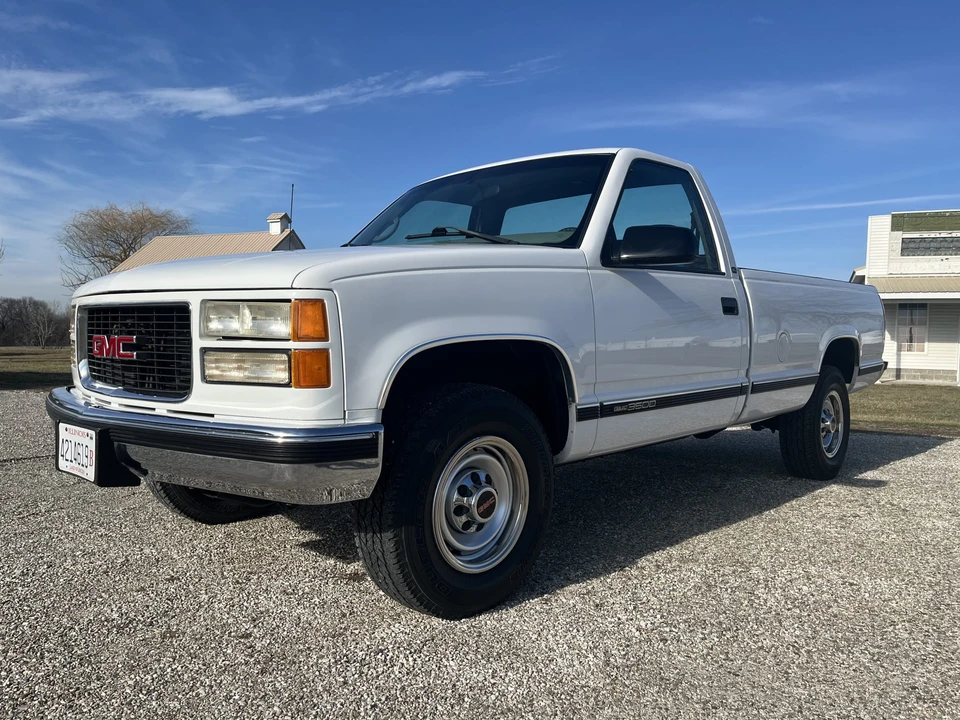 2000 GMC Sierra Heavy Duty 2nd Gen - Image 3 of 31