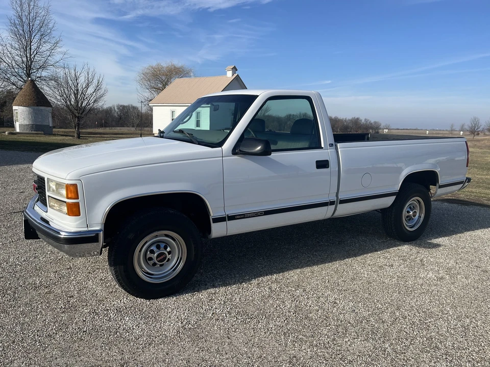 2000 GMC Sierra Heavy Duty 2nd Gen - Image 5 of 31