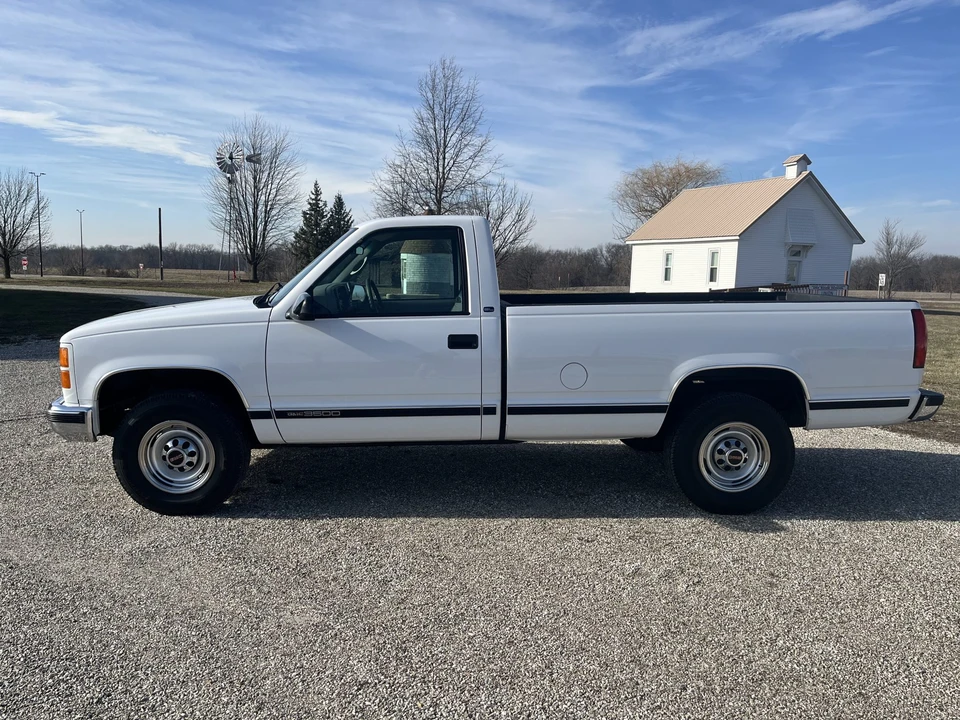 2000 GMC Sierra Heavy Duty 2nd Gen - Image 6 of 31