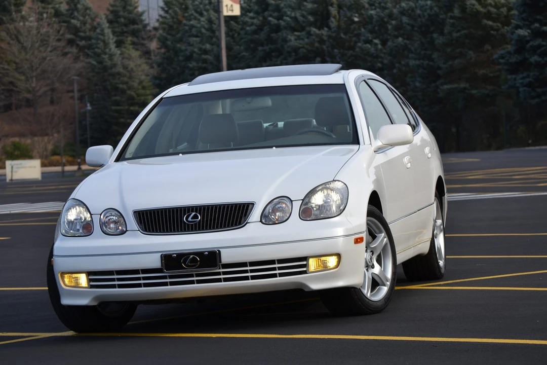 2000 Lexus GS 2nd Gen - Image 16 of 31