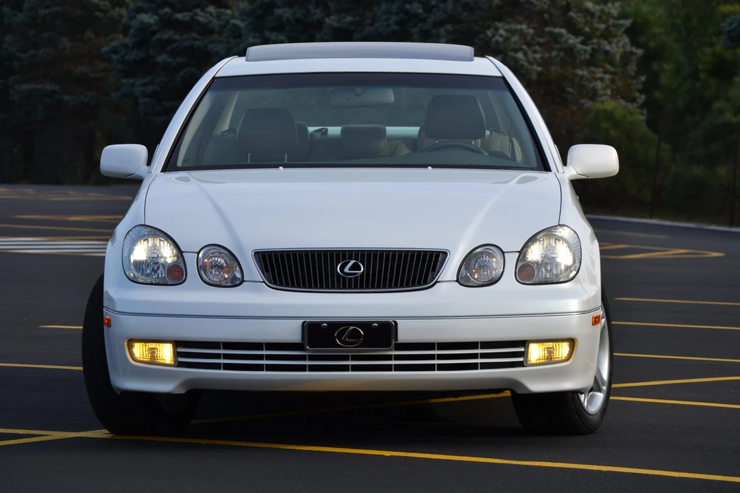 2000 Lexus GS 2nd Gen - Image 15 of 31