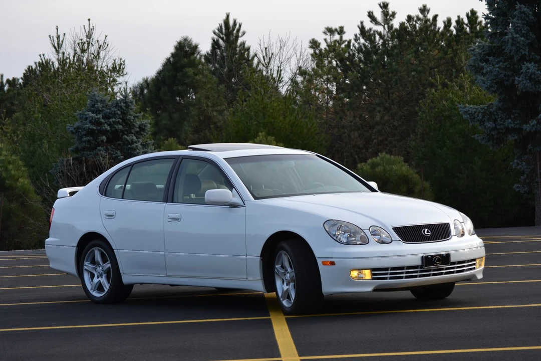 2000 Lexus GS 2nd Gen - Image 6 of 31