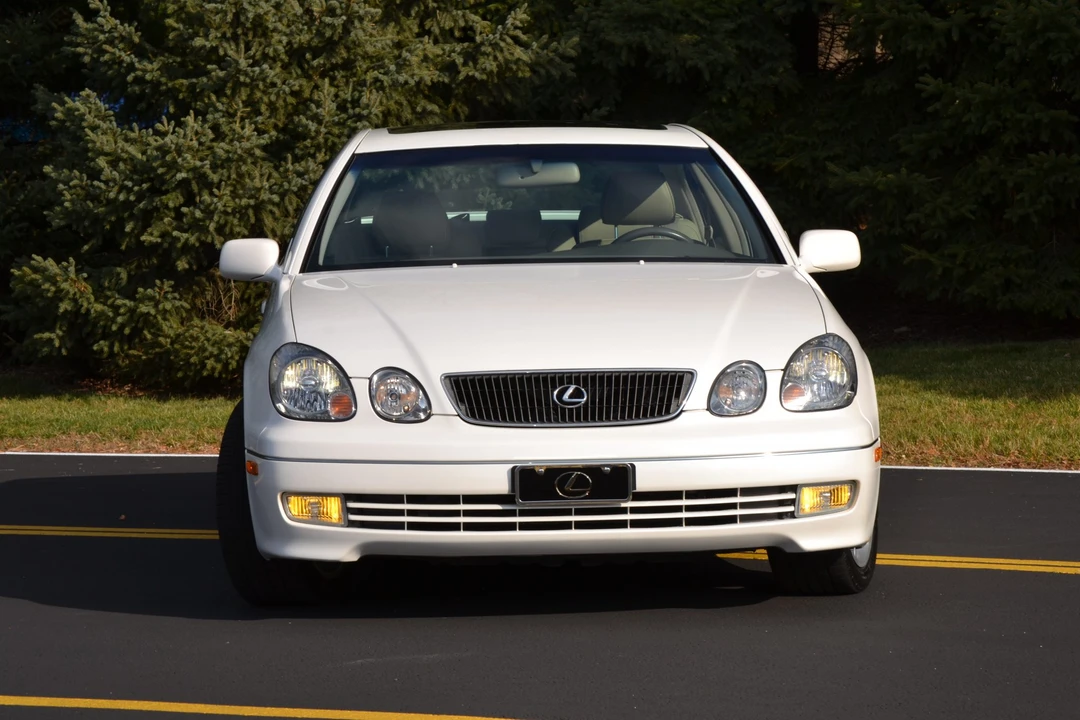 2000 Lexus GS 2nd Gen - Image 14 of 31