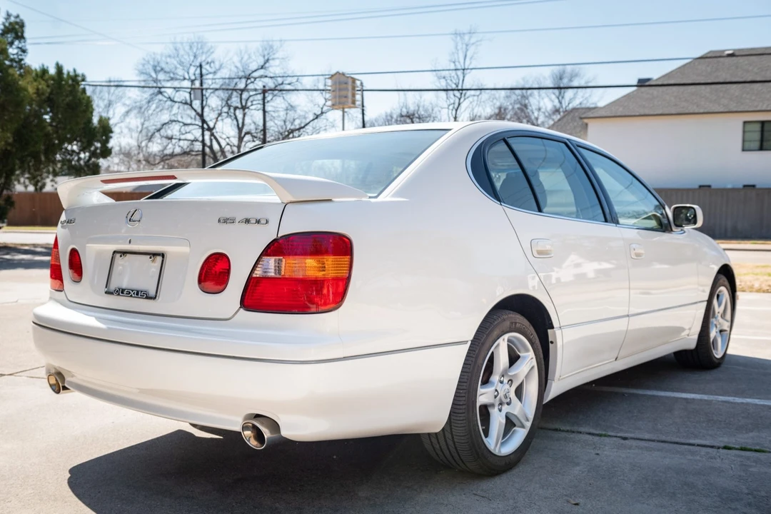 2000 Lexus GS 2nd Gen - Image 9 of 31