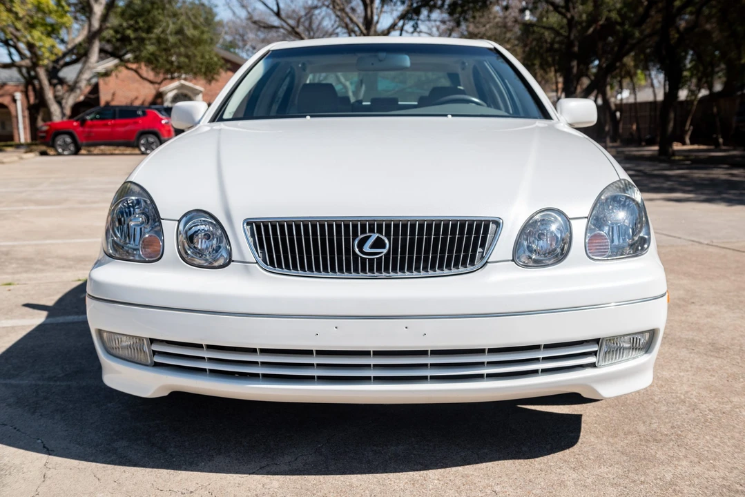 2000 Lexus GS 2nd Gen - Image 12 of 31