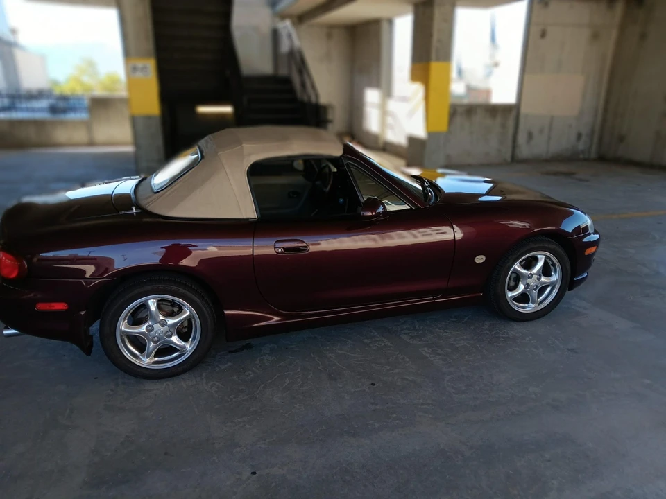 2000 Mazda NB MX-5 Miata - Image 11 of 31