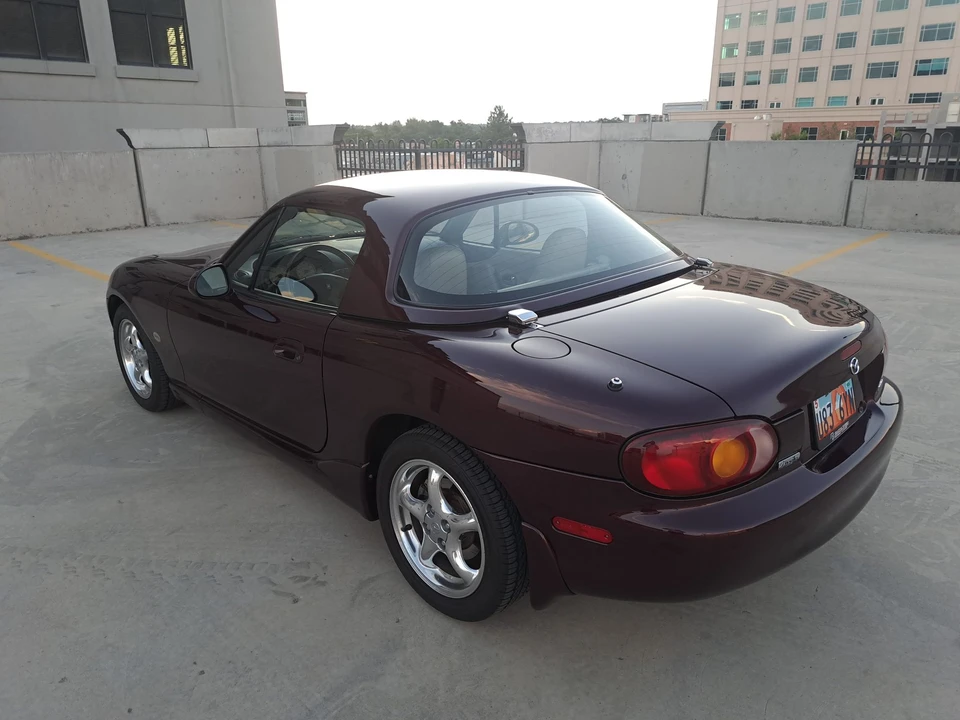 2000 Mazda NB MX-5 Miata - Image 5 of 31