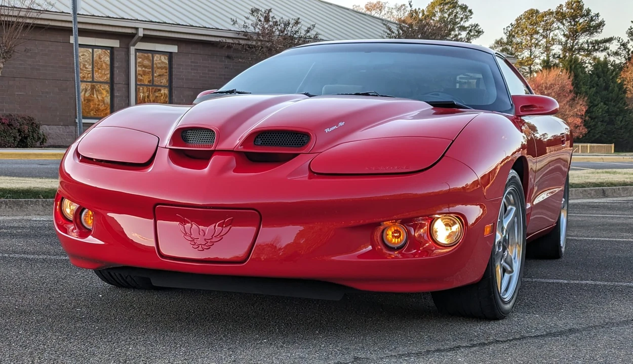 2000 Pontiac Firebird Trans Am 4th Gen - Image 2 of 31