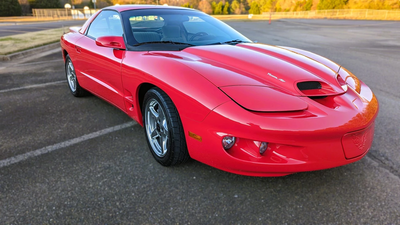 2000 Pontiac Firebird Trans Am 4th Gen - Image 11 of 31