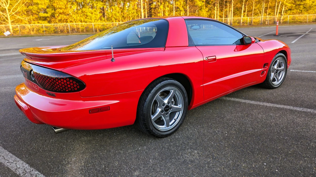 2000 Pontiac Firebird Trans Am 4th Gen - Image 9 of 31
