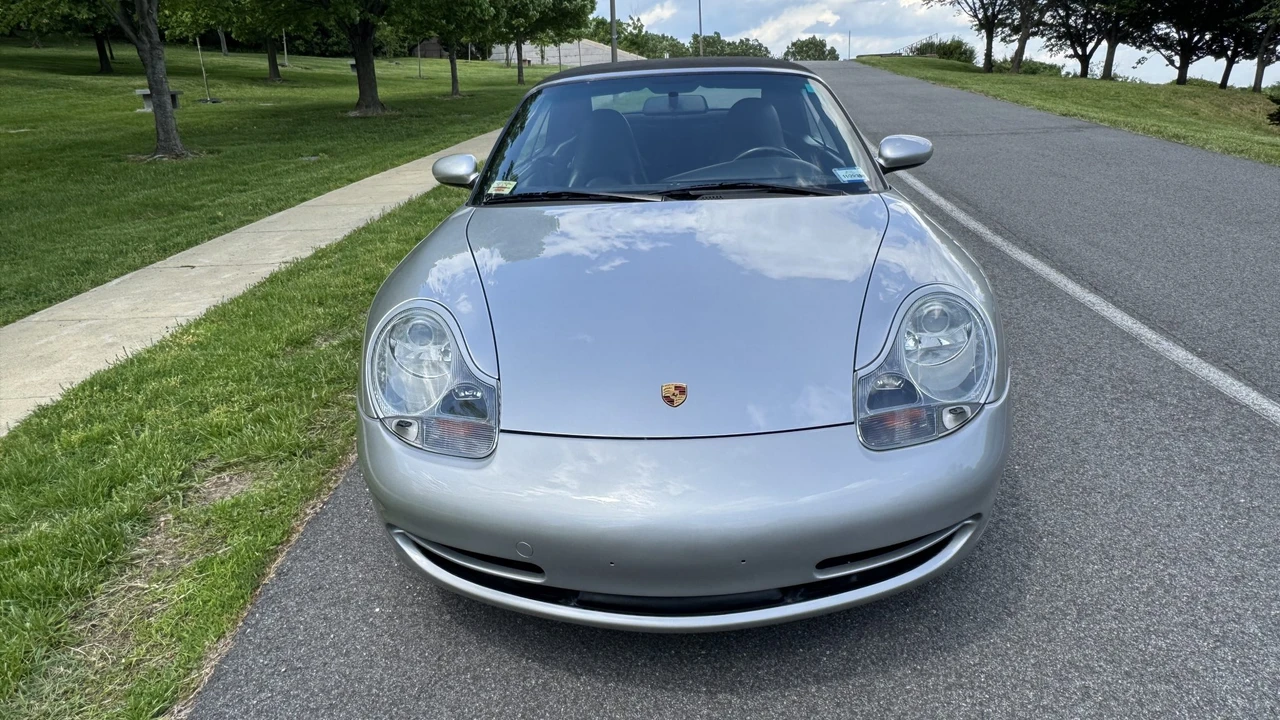2000 Porsche 996 Carrera 4 - Image 29 of 31