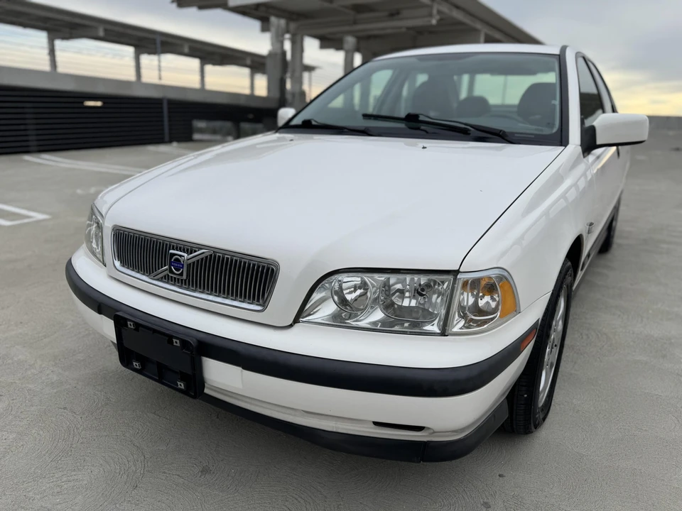 2000 Volvo S40 1st Gen - Image 16 of 31