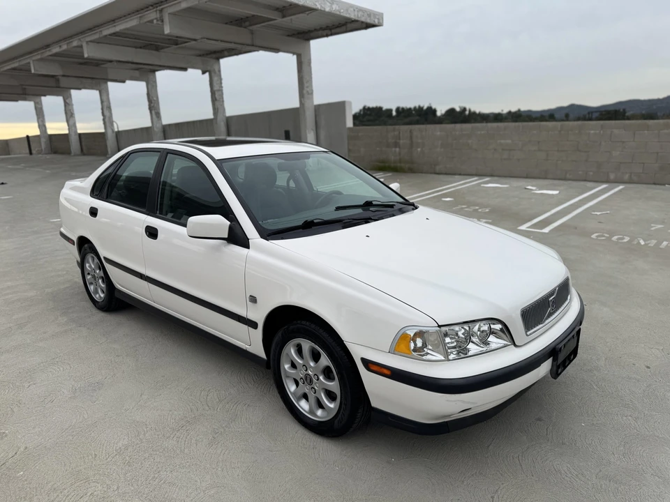 2000 Volvo S40 1st Gen - Image 3 of 31