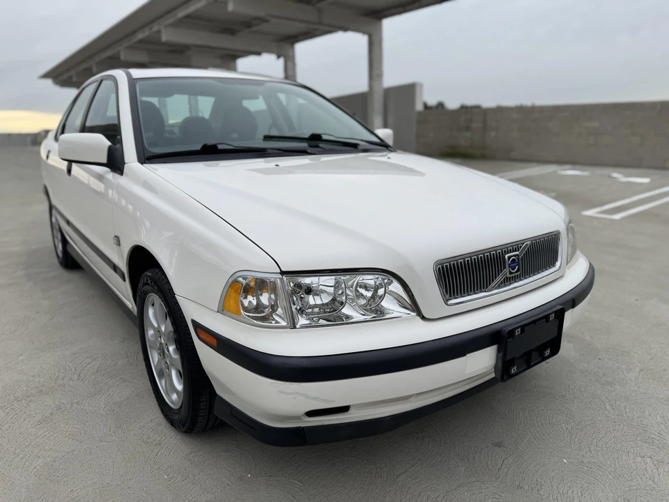 2000 Volvo S40 1st Gen - Image 9 of 31