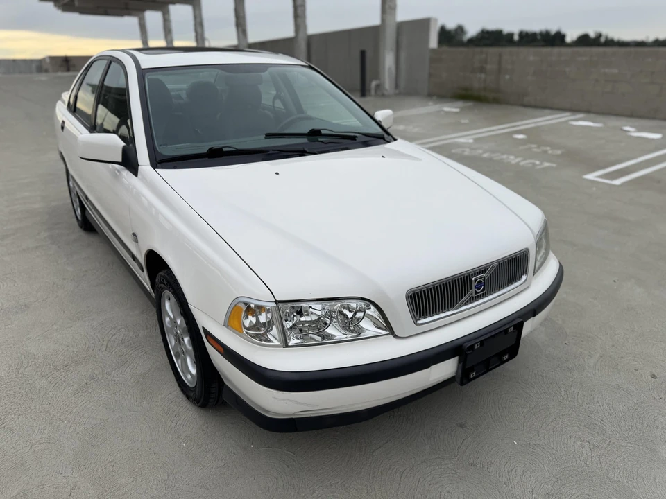 2000 Volvo S40 1st Gen - Image 10 of 31