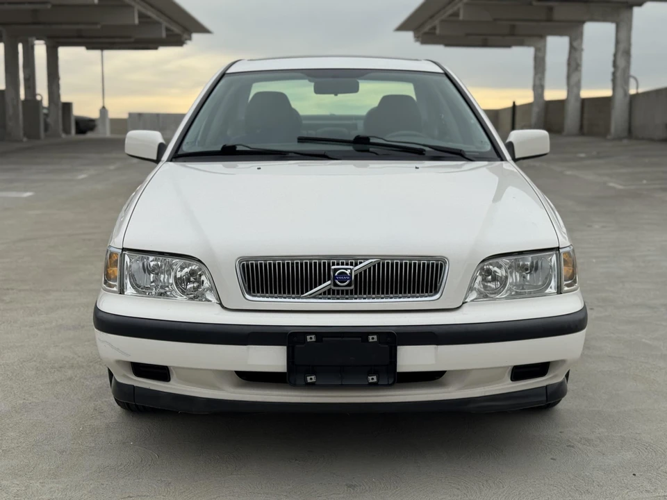 2000 Volvo S40 1st Gen - Image 14 of 31